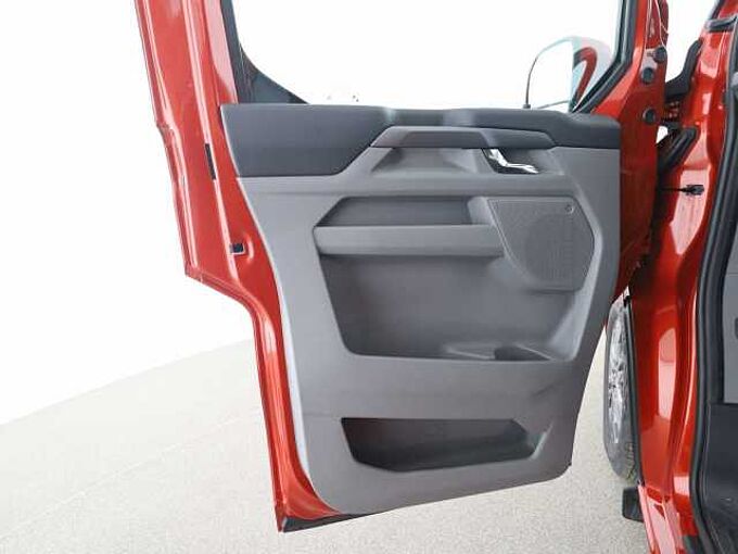 Ford Nugget TITANIUM/0,99% FINANZIERUNG!